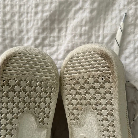 Nike Killshot Sneakers in Beige and Light Gray excellent condition - Picture 9 of 11